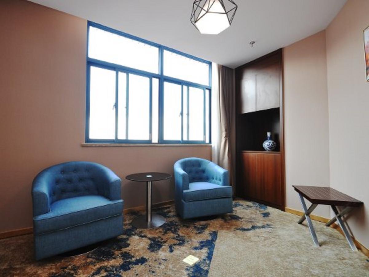 ジンジャン メトロポロ ホテル ナンジン ハイスピード トレイン サウス ステーション バイジャ レイク 南京市 エクステリア 写真